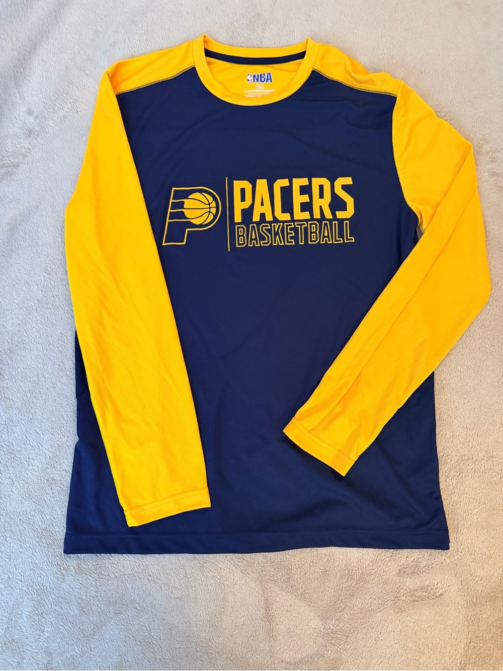 Indiana Pacers athletic shirt
